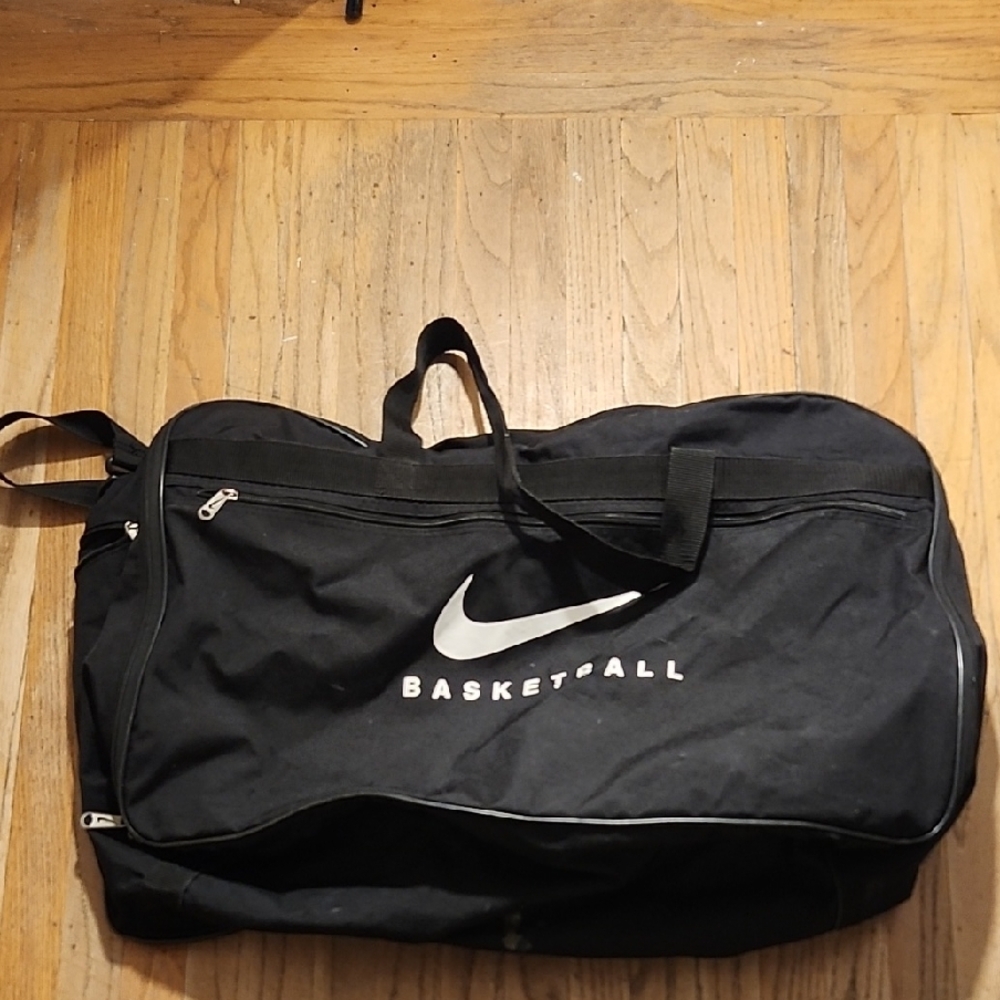 Nike Black Men's Large Basketball Sports Bag - Picture 4 of 11